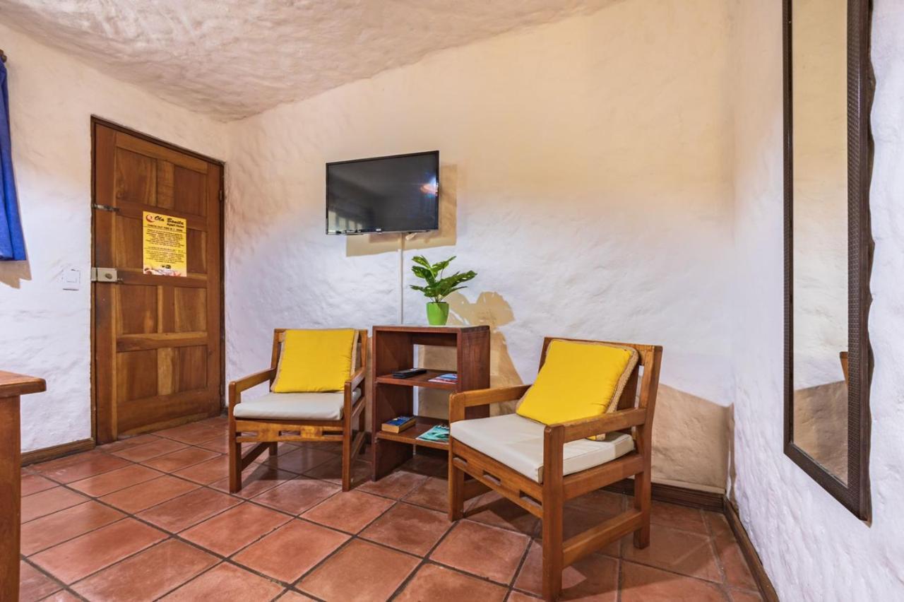 Ola Bonita Beachfront Apart Hotel 플라야 에르모사 외부 사진