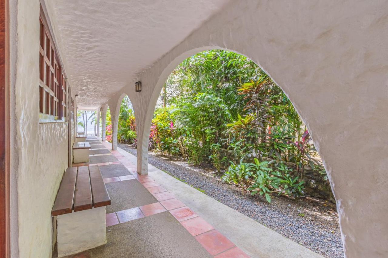 Ola Bonita Beachfront Apart Hotel 플라야 에르모사 외부 사진